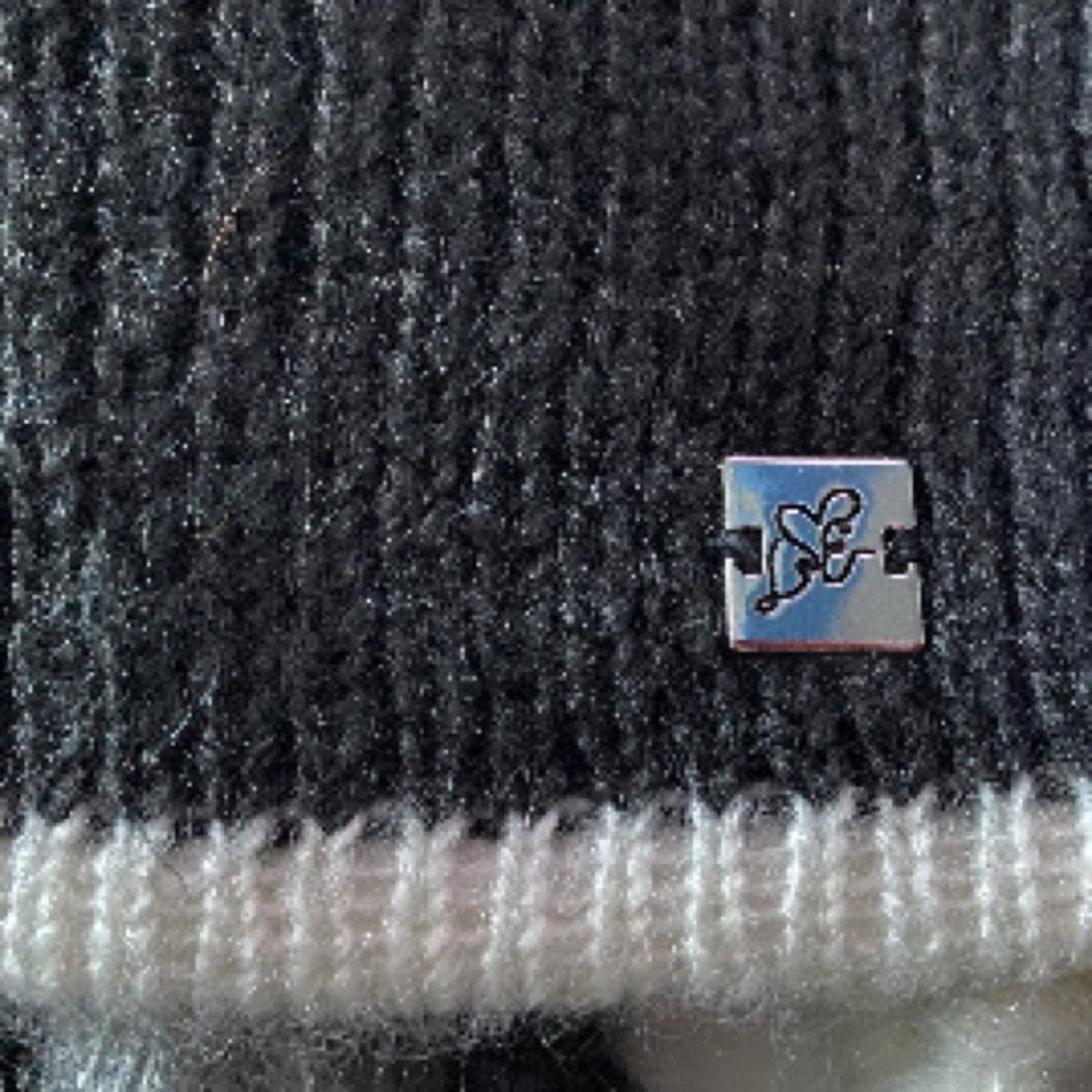 Infinity Scarf - Picture 3 of 4
